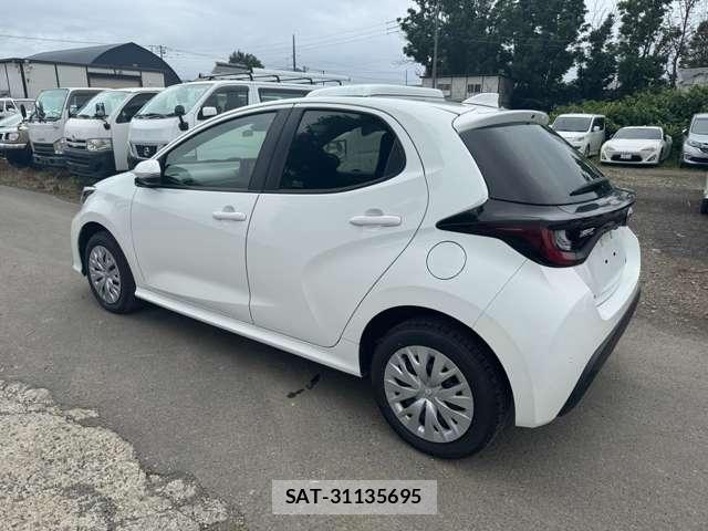 Toyota YARIS 2023-07 8651788-6