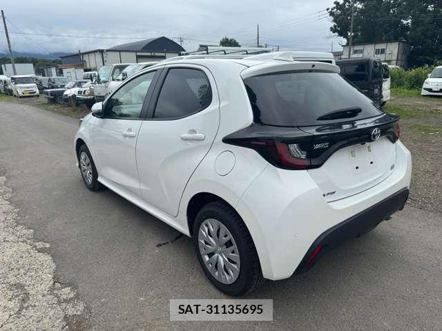 Toyota YARIS 2023-07 8651788-7