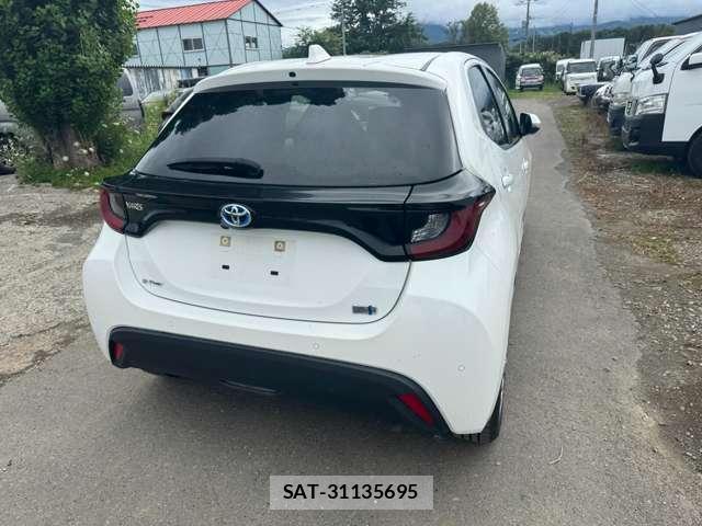 Toyota YARIS 2023-07 8651788-9
