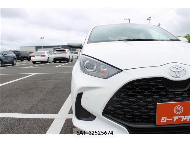 Toyota YARIS 2024-09 8651907-14