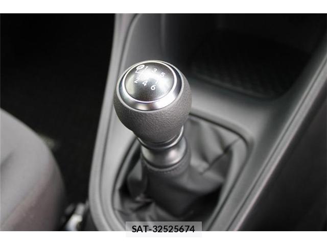 Toyota YARIS 2024-09 8651907-5