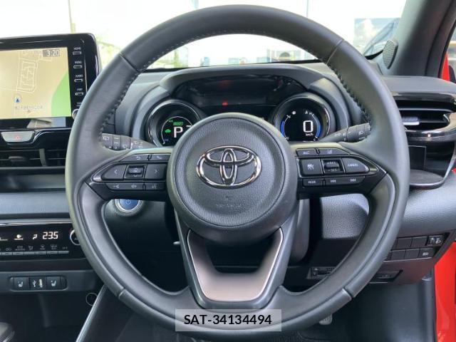 Toyota YARIS 2022-03 8652045-13