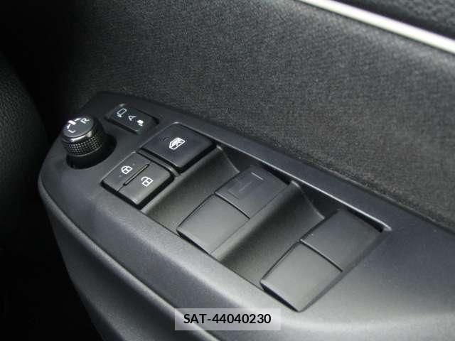 Toyota YARIS 2022-03 8652336-7