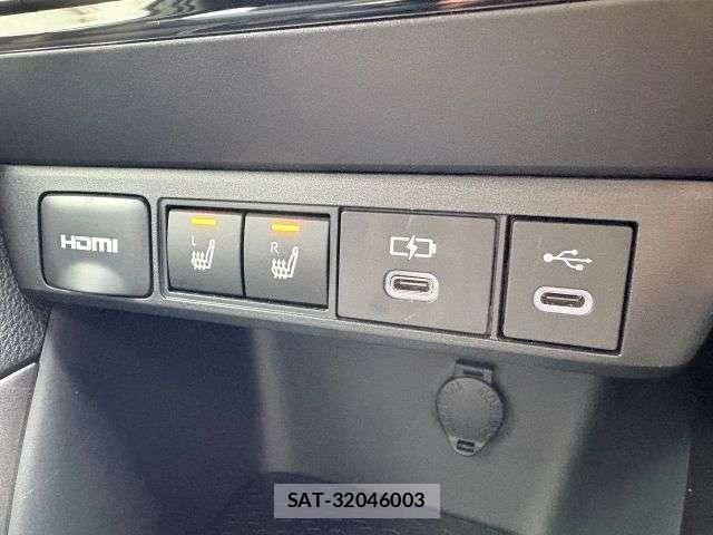 Toyota YARIS 2024-03 8652337-12
