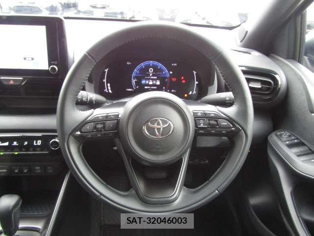 Toyota YARIS 2024-03 8652337-2