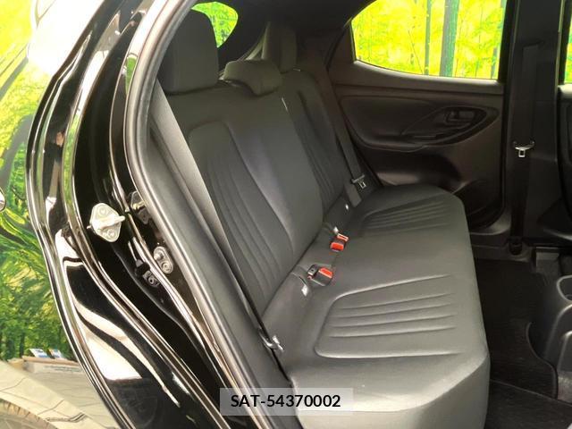 Toyota YARIS 2022-12 8652356-7