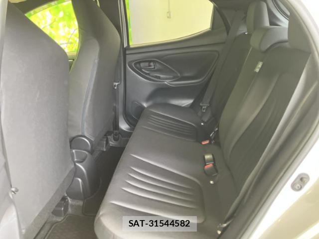 Toyota YARIS 2020-09 8652377-6