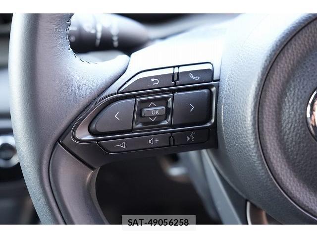 Toyota YARIS 2020-09 8652563-11
