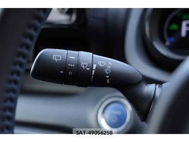 Toyota YARIS 2020-09 8652563-14