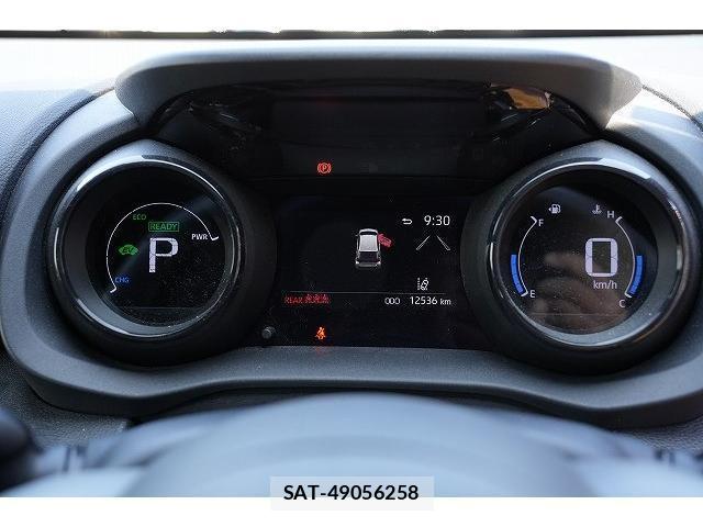 Toyota YARIS 2020-09 8652563-18