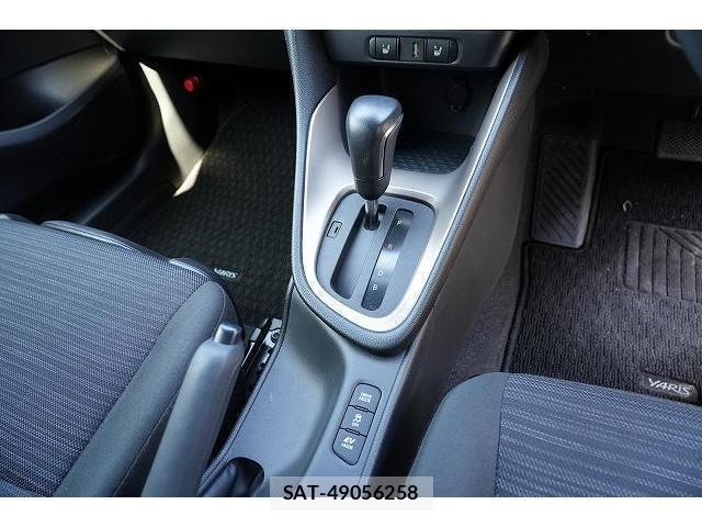 Toyota YARIS 2020-09 8652563-6