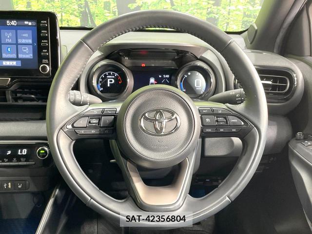 Toyota YARIS 2022-05 8652581-10