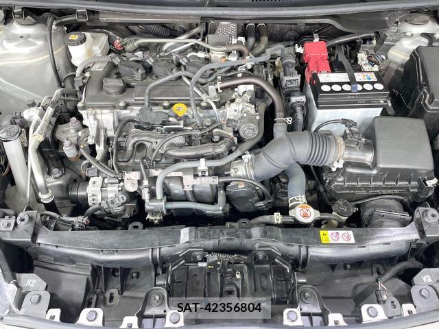 Toyota YARIS 2022-05 8652581-17