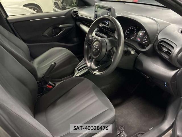 Toyota YARIS 2023-07 8652686-10