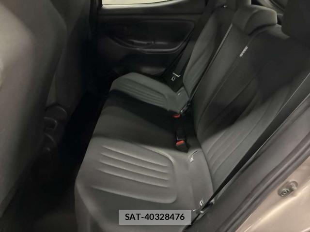 Toyota YARIS 2023-07 8652686-4