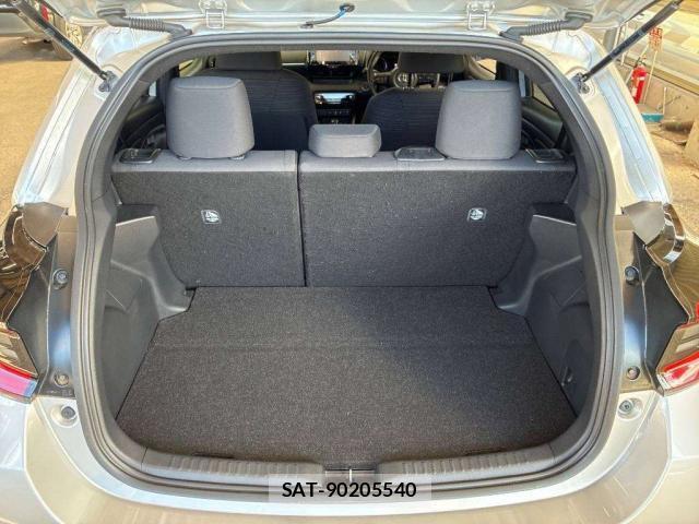 Toyota YARIS 2020-02 8652687-7