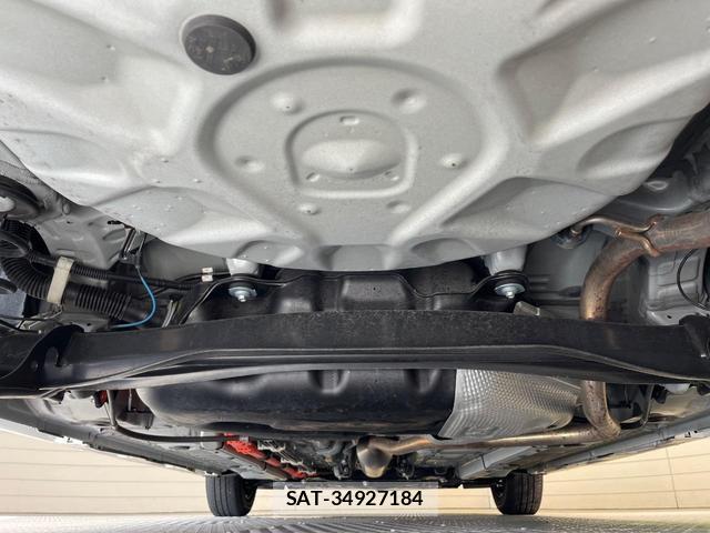 Toyota YARIS 2021-08 8652999-18