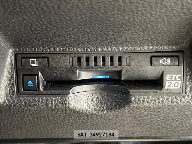 Toyota YARIS 2021-08 8652999-5