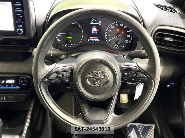Toyota YARIS 2023-07 8653096-10
