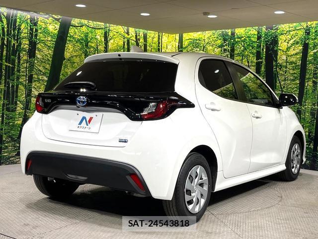 Toyota YARIS 2023-07 8653096-16