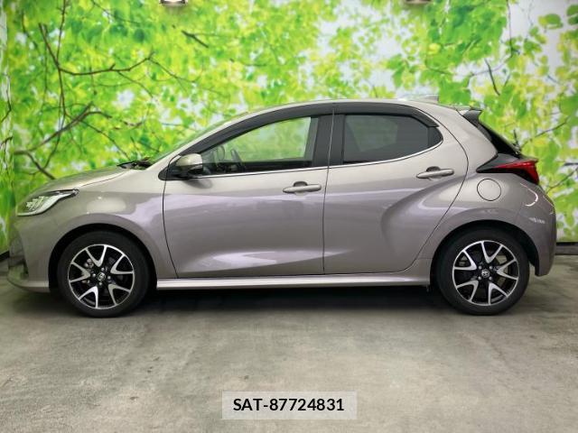 Toyota YARIS 2021-09 8653503-1
