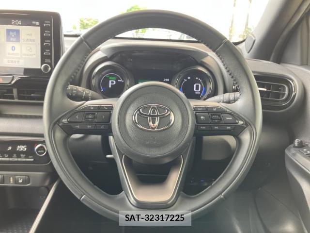 Toyota YARIS 2020-07 8653733-13
