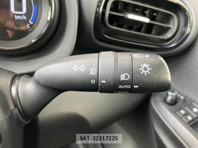 Toyota YARIS 2020-07 8653733-14