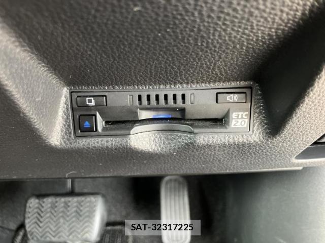Toyota YARIS 2020-07 8653733-17