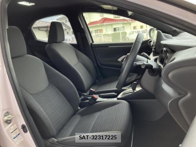 Toyota YARIS 2020-07 8653733-3