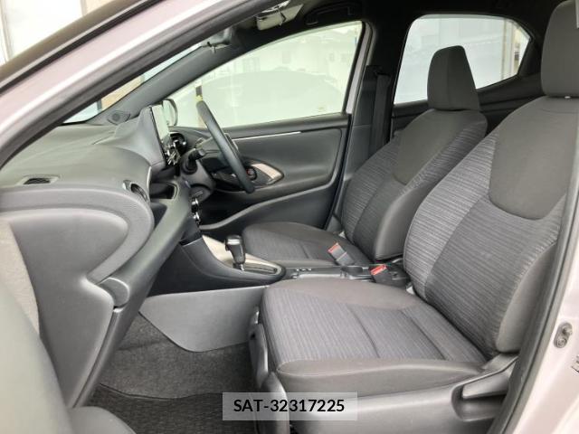 Toyota YARIS 2020-07 8653733-5