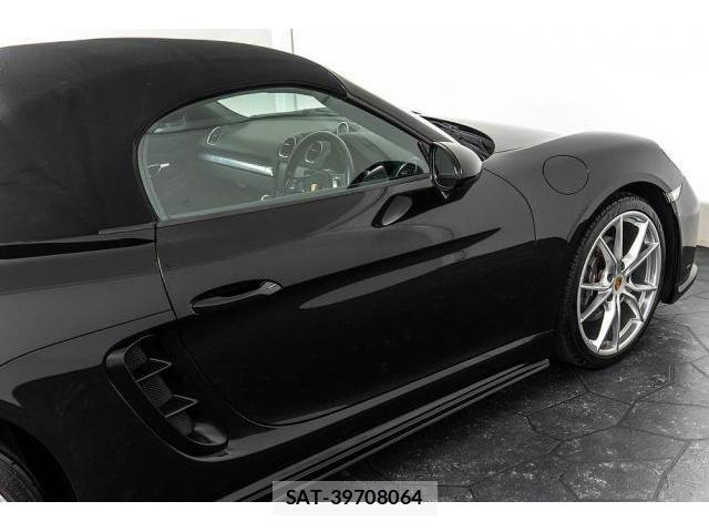 Porsche 718 Boxster 2016-12 8691186-9