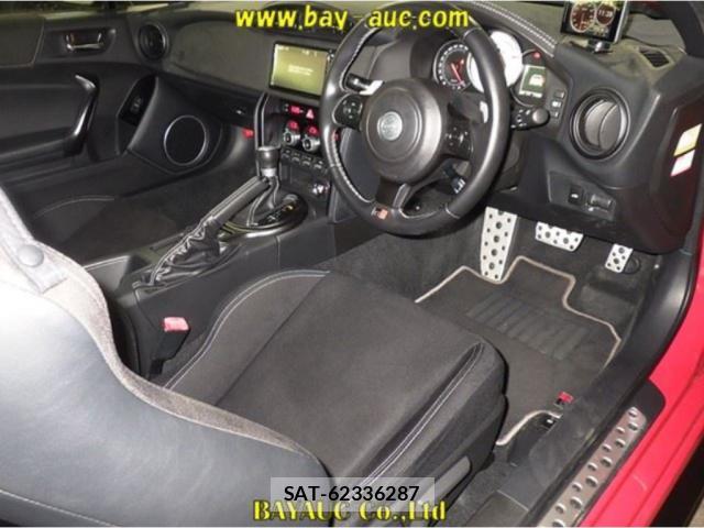 Toyota 86 2020-03 8690928-2