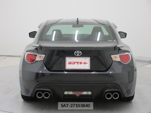Toyota 86 2016-01 8690995-2