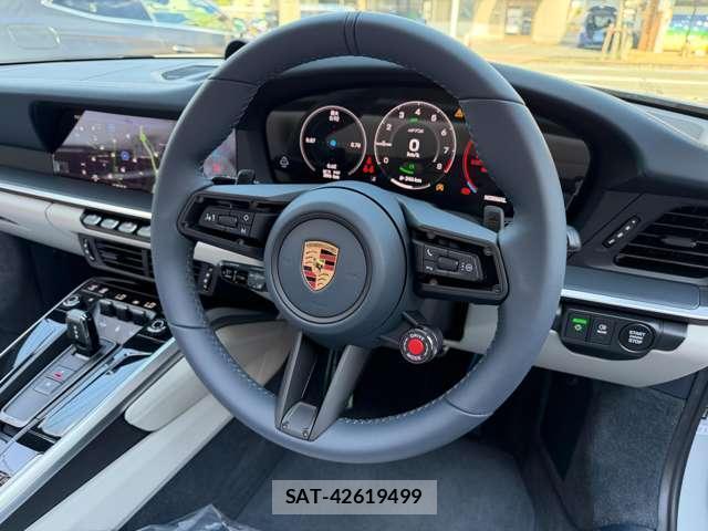 Porsche 911 2026-07 8691951-4