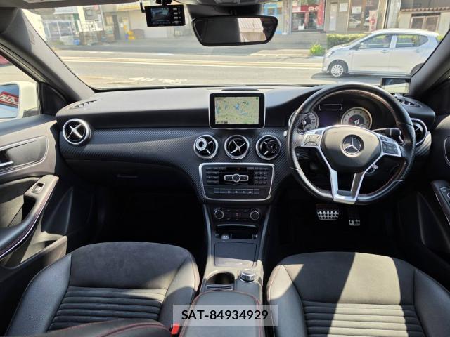 Mercedes Benz A-CLASS 2015-11 8691183-2