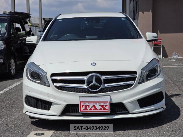 Mercedes Benz A-CLASS 2015-11 8691183-4