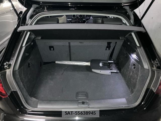 Audi E-TRON 2017-02 8690706-7