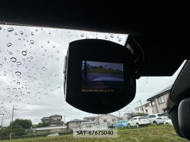 Audi A6 2013-12 8691208-12