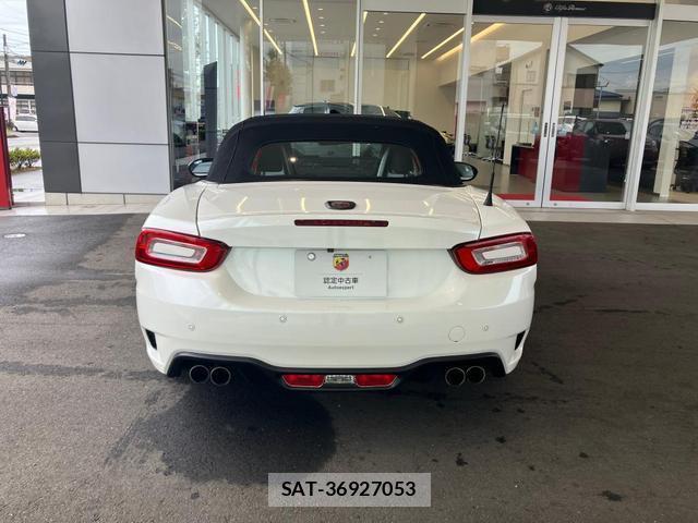 Abarth 124 Spider 2018-03 8691678-3