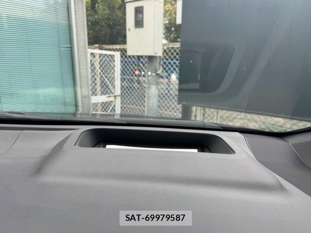 Toyota ALPHARD HYBRID 2024-09 8691086-8