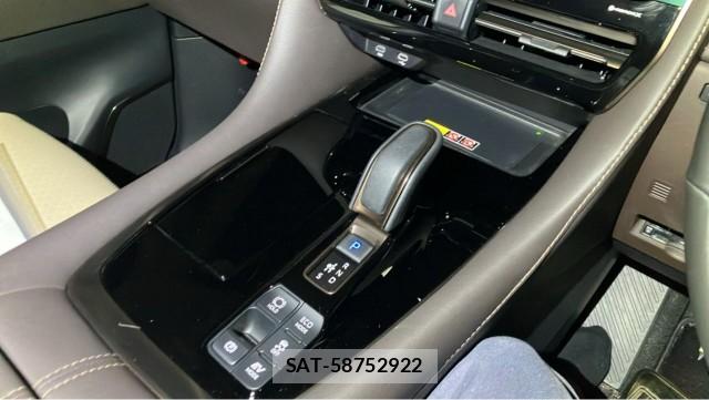 Toyota ALPHARD HYBRID 2023-12 8691294-14