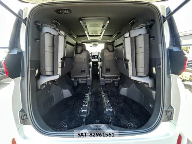 Toyota ALPHARD HYBRID 2023-12 8691675-18