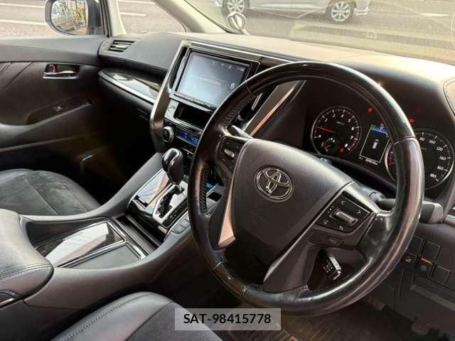 Toyota ALPHARD 2016-10 8690387-13