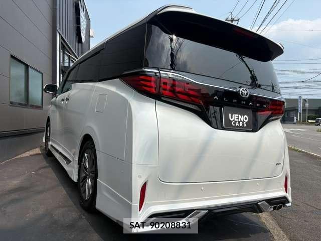 Toyota ALPHARD 2024-03 8690388-10
