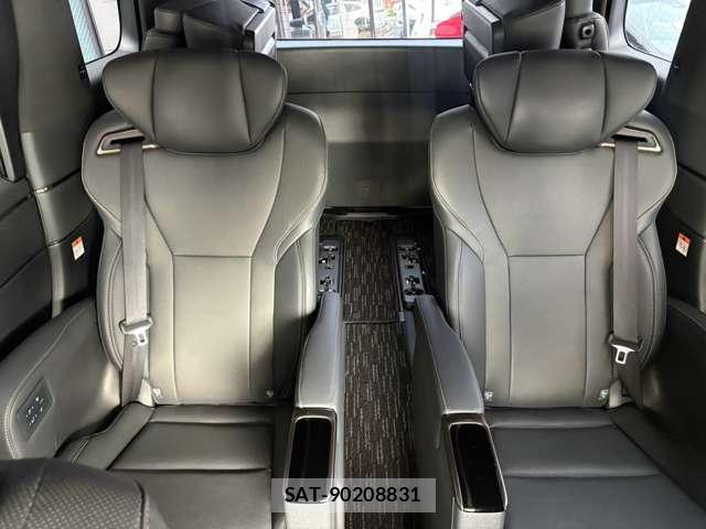 Toyota ALPHARD 2024-03 8690388-18