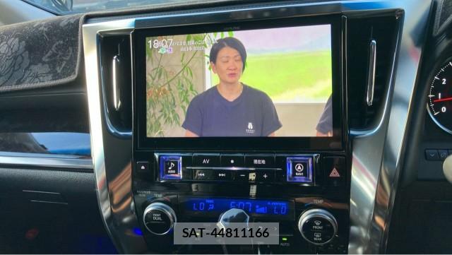 Toyota ALPHARD 2019-03 8691293-4
