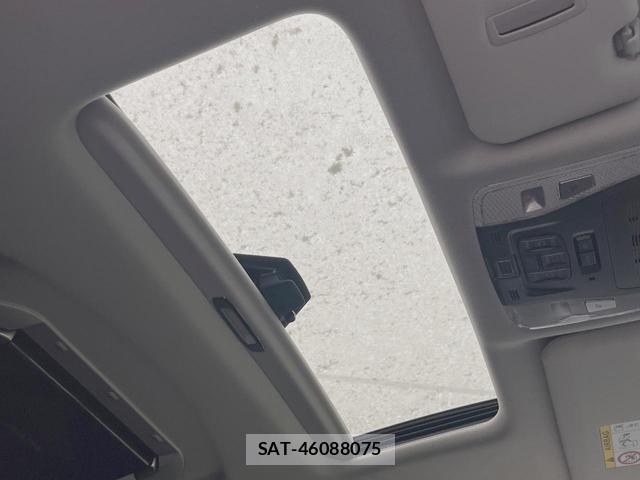 Toyota ALPHARD 2021-05 8691929-6