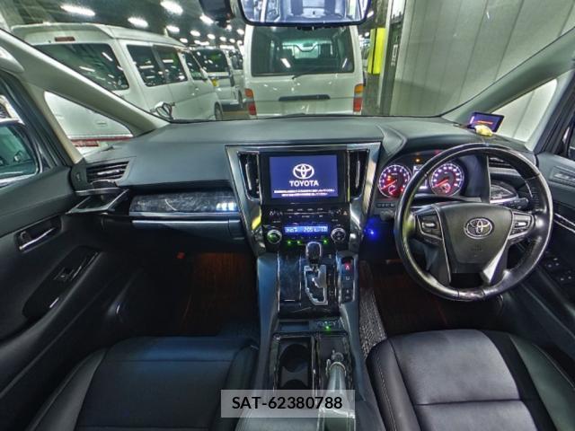 Toyota ALPHARD 2020-04 8691967-2