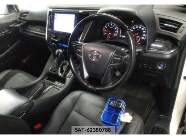 Toyota ALPHARD 2020-04 8691967-3