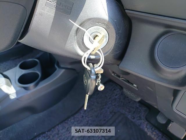 Toyota AQUA 2015-08 8690570-14